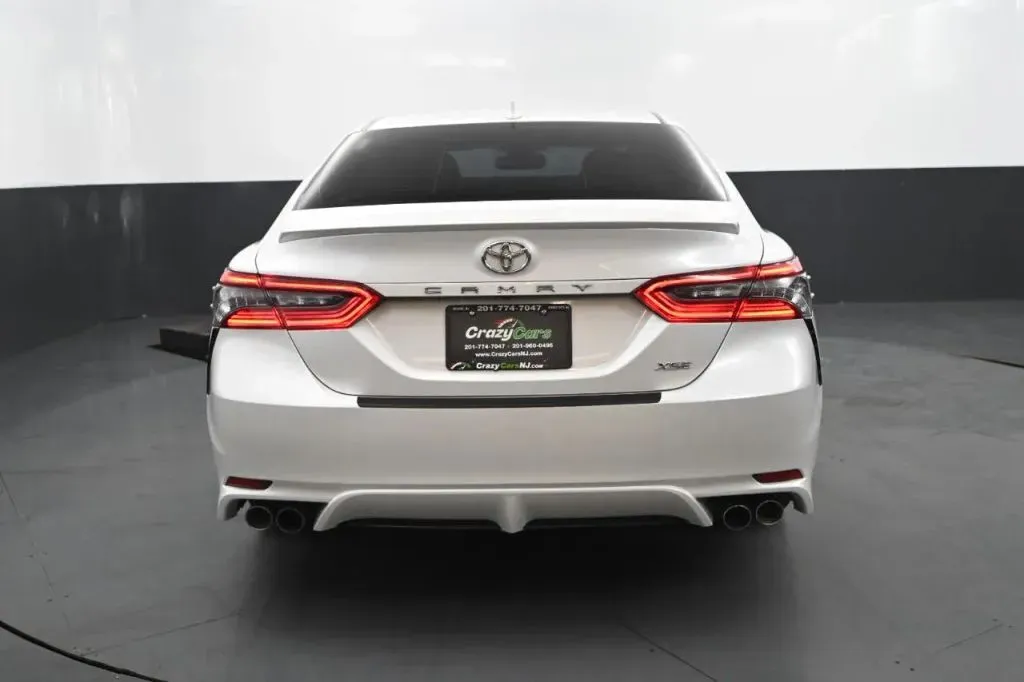 Toyota Camry photo 4