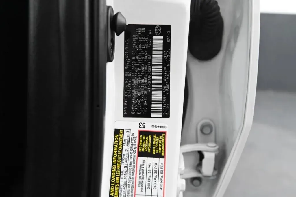 Toyota Camry photo 24