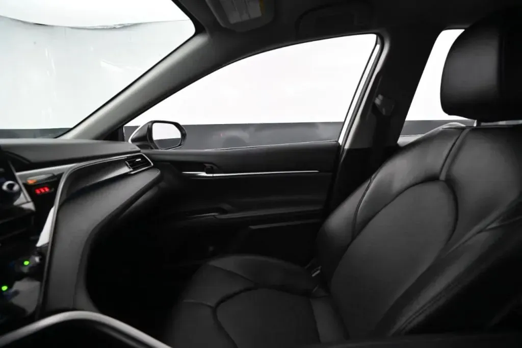 Toyota Camry photo 30