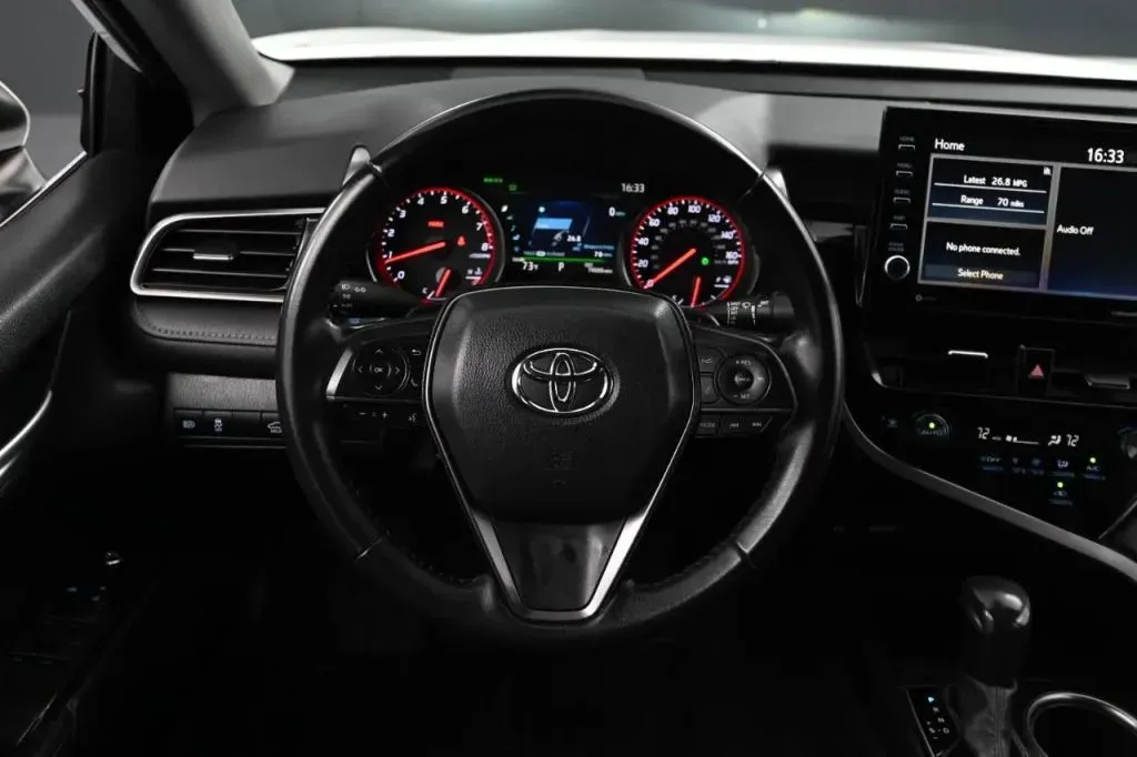 Toyota Camry photo 23