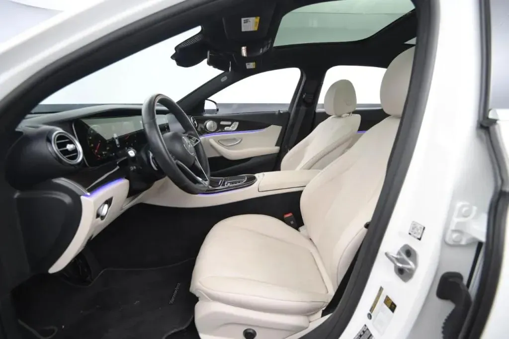 Mercedes-Benz E-Class photo 46