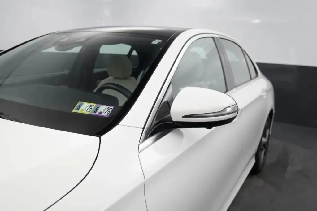 Mercedes-Benz E-Class photo 14