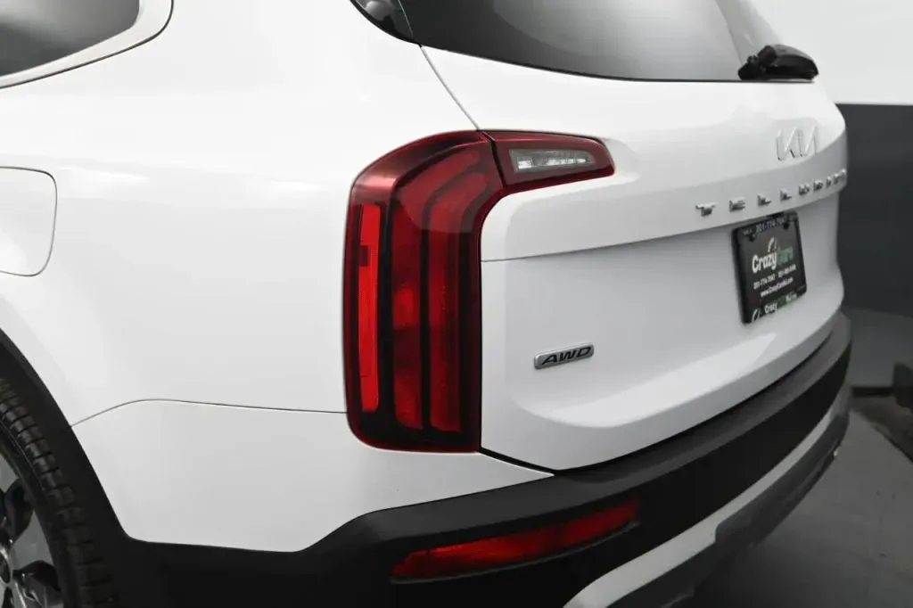 2022 Kia Telluride S - Photo 14