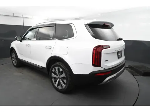 Another view of 2022 Kia Telluride S Sport Utility 4D for sale in Hillside, NJ at Crazy Cars Hillside