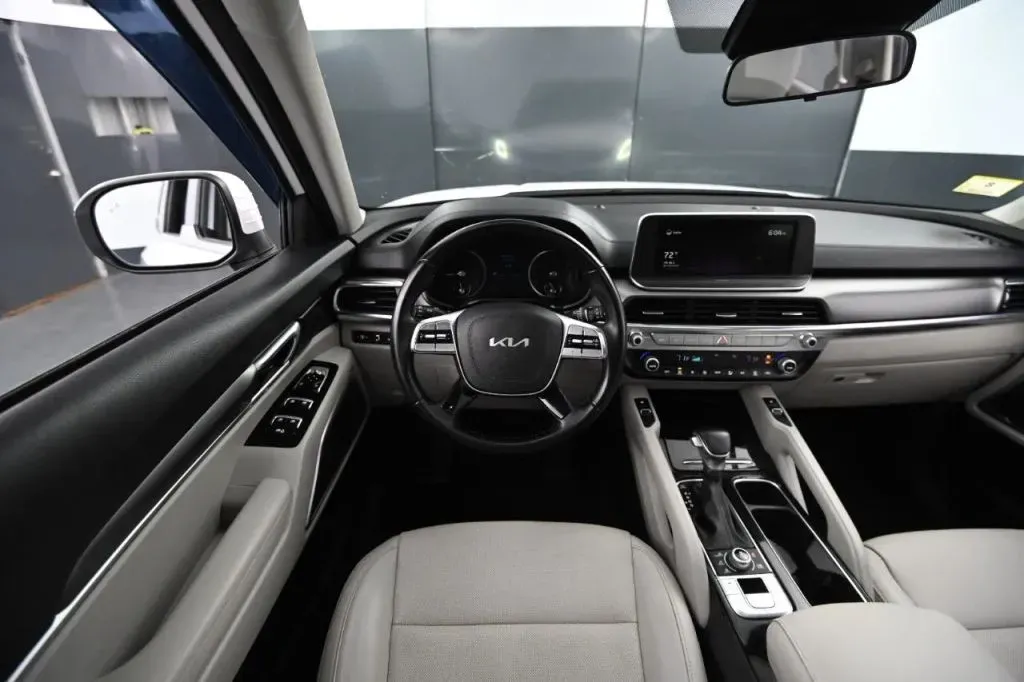 2022 Kia Telluride S - Photo 26