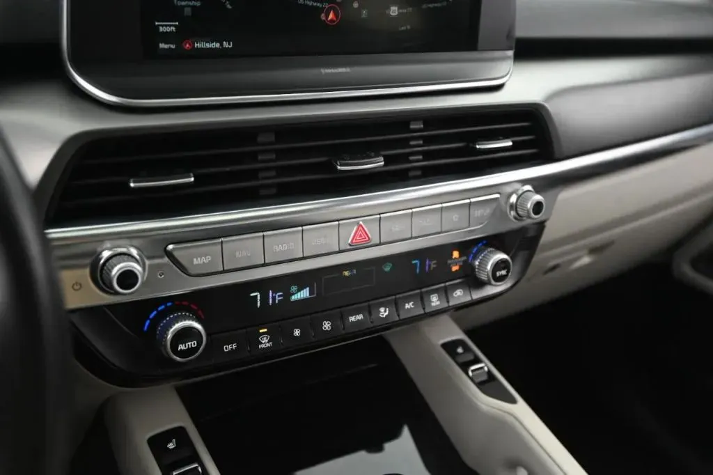 2022 Kia Telluride S - Photo 32