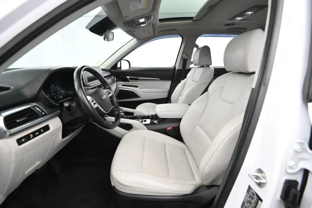 2022 Kia Telluride S - Photo 39