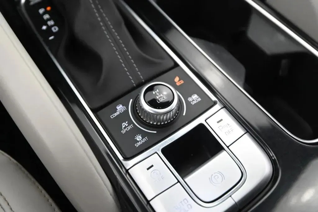 2022 Kia Telluride S - Photo 34