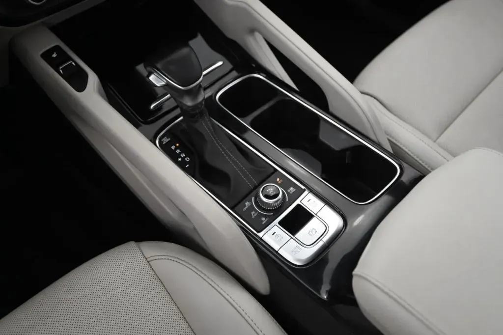 2022 Kia Telluride S - Photo 24