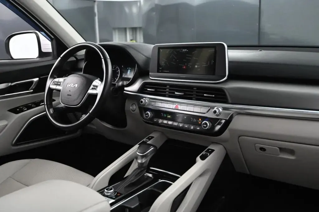 2022 Kia Telluride S - Photo 50