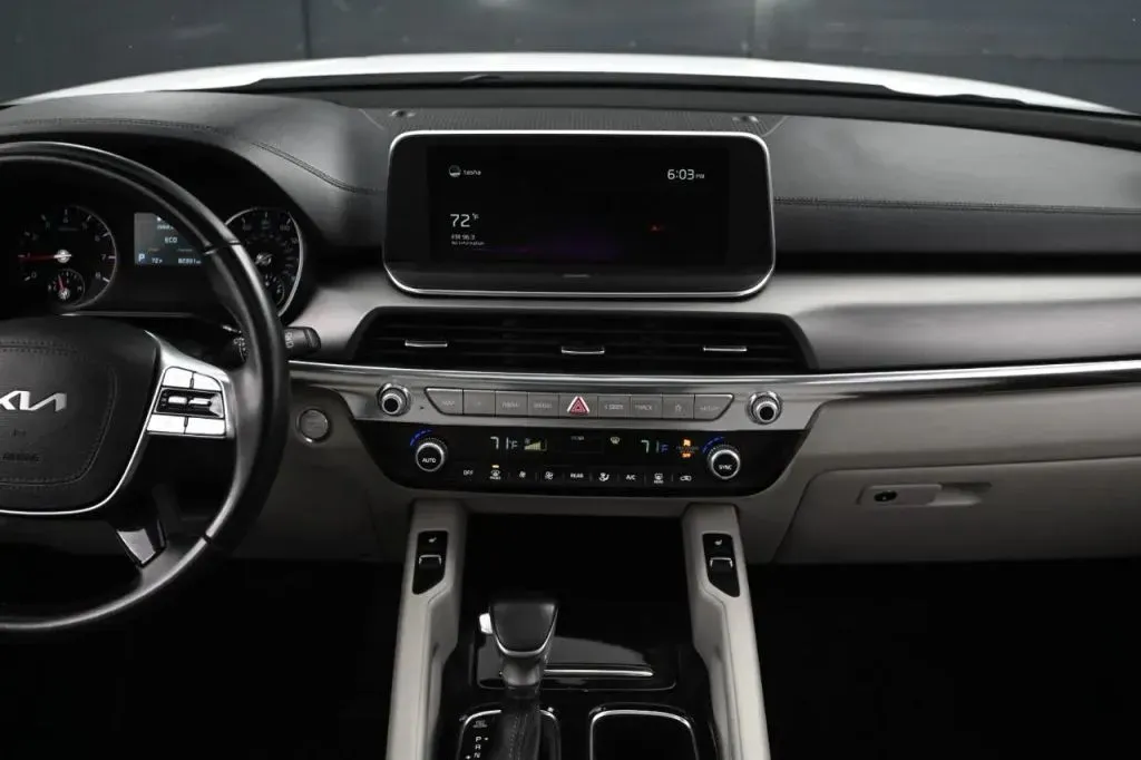 2022 Kia Telluride S - Photo 19
