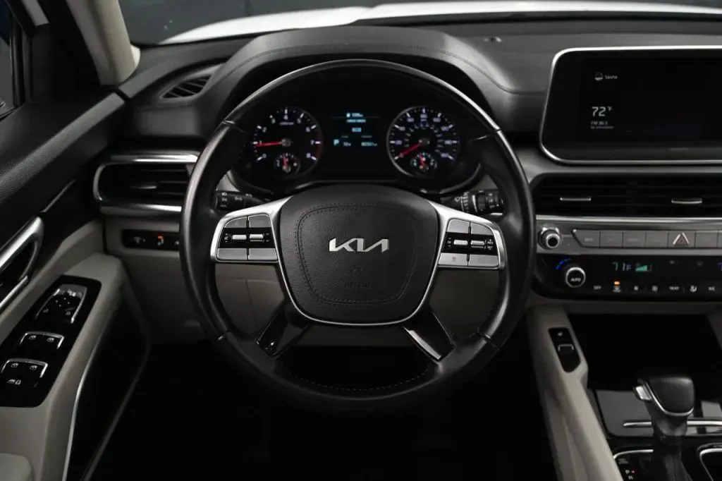 2022 Kia Telluride S - Photo 27
