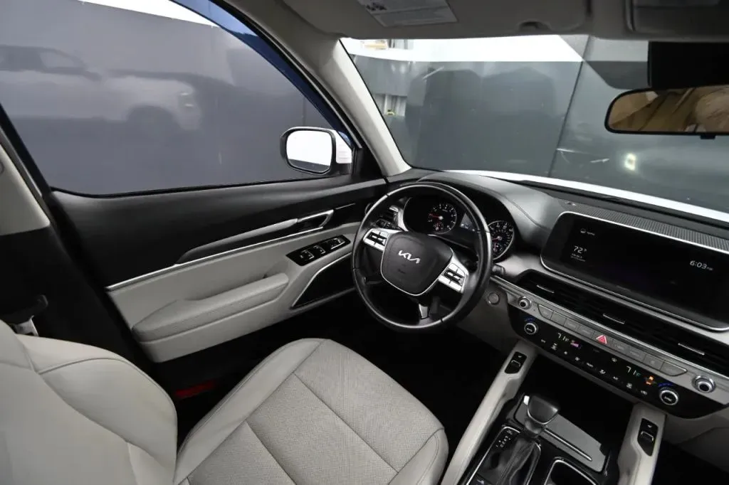 2022 Kia Telluride S - Photo 22