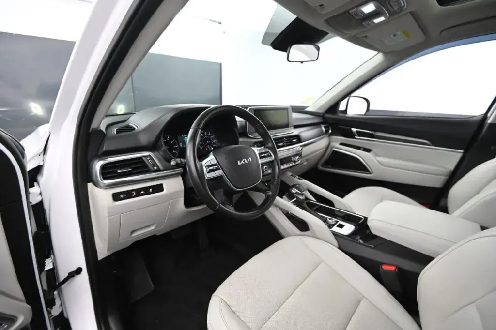 2022 Kia Telluride S - Photo 40