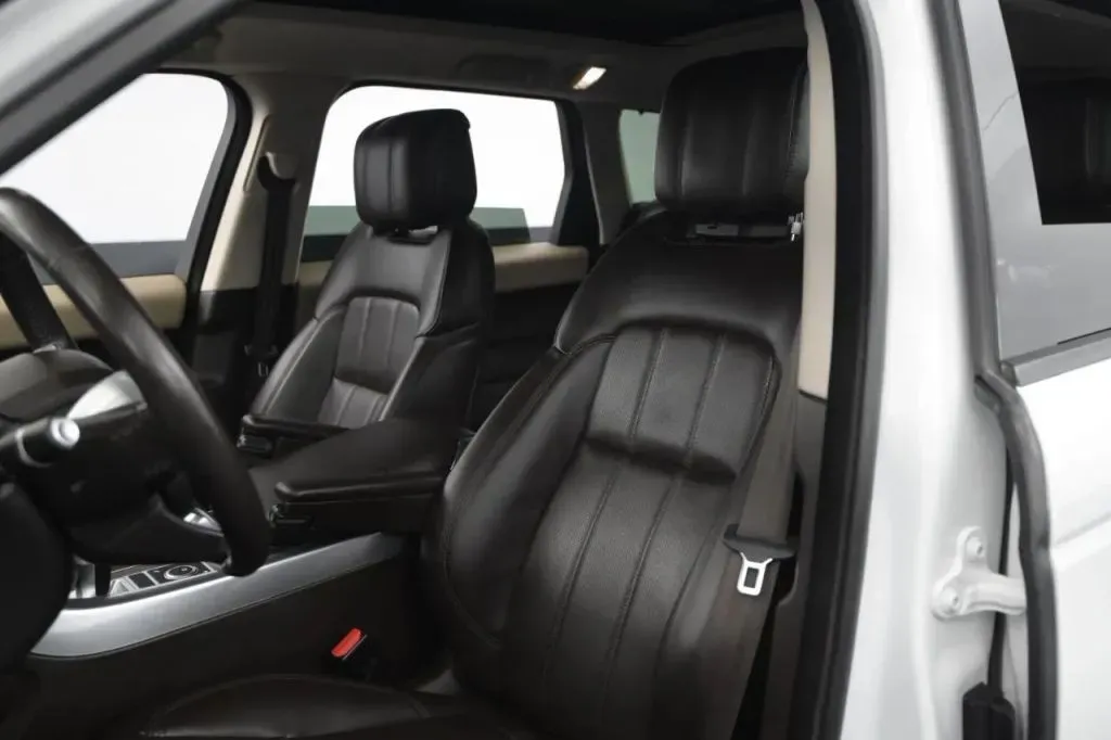 Land Rover Range Rover Sport photo 37