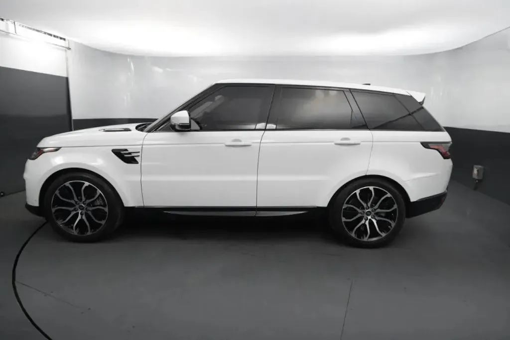 Land Rover Range Rover Sport photo 2