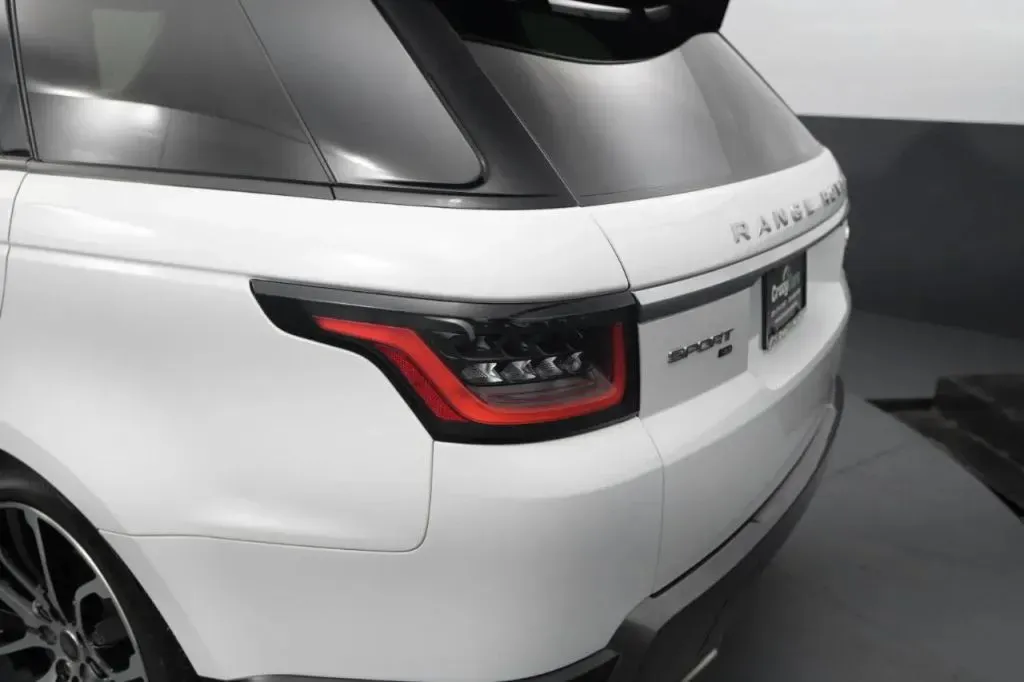Land Rover Range Rover Sport photo 13