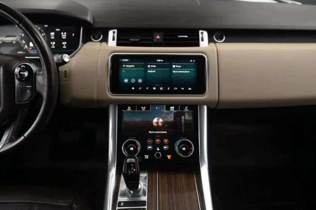 Land Rover Range Rover Sport photo 19