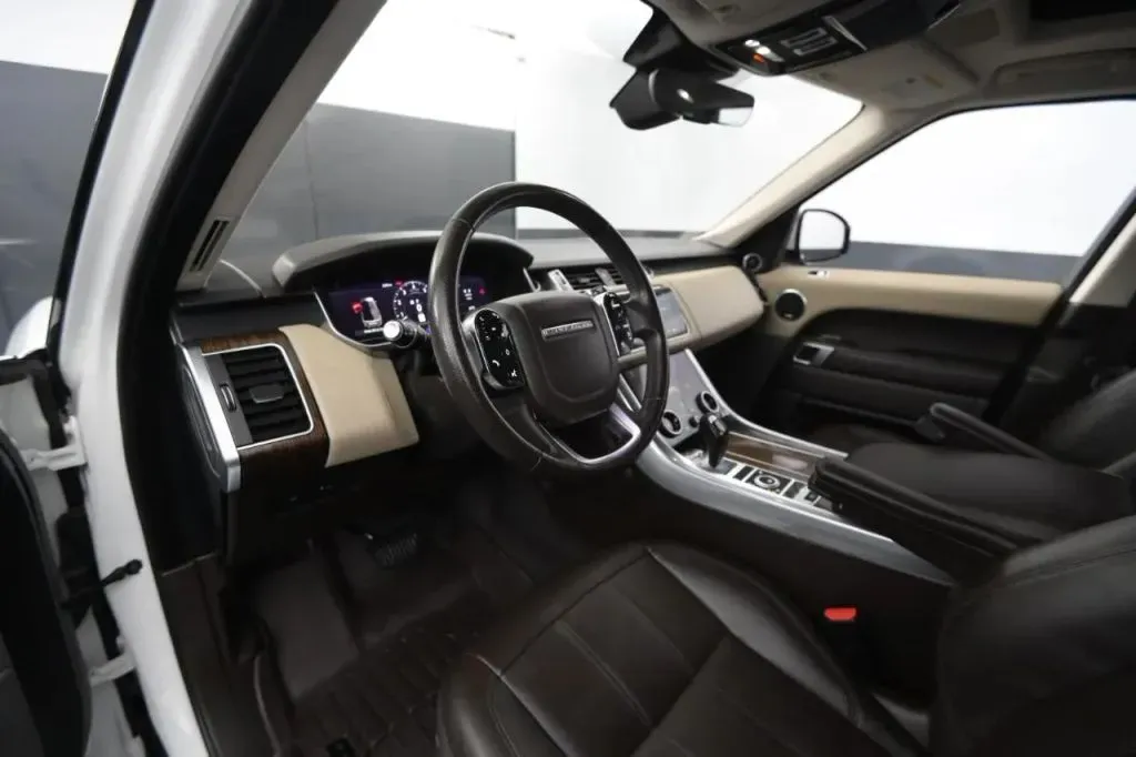 Land Rover Range Rover Sport photo 35