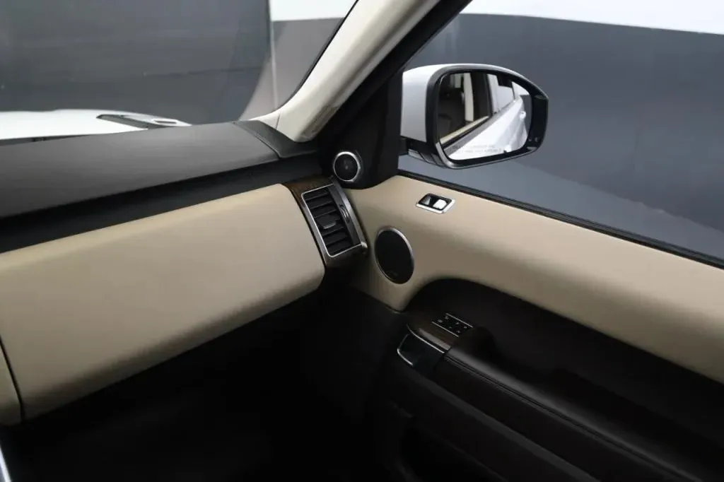 Land Rover Range Rover Sport photo 20