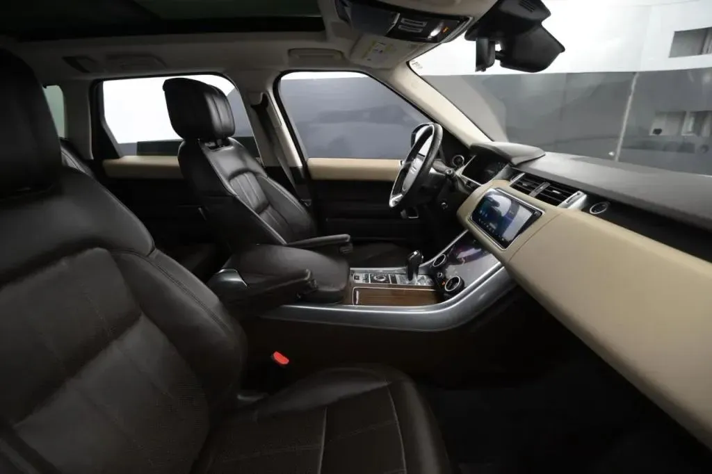 Land Rover Range Rover Sport photo 45