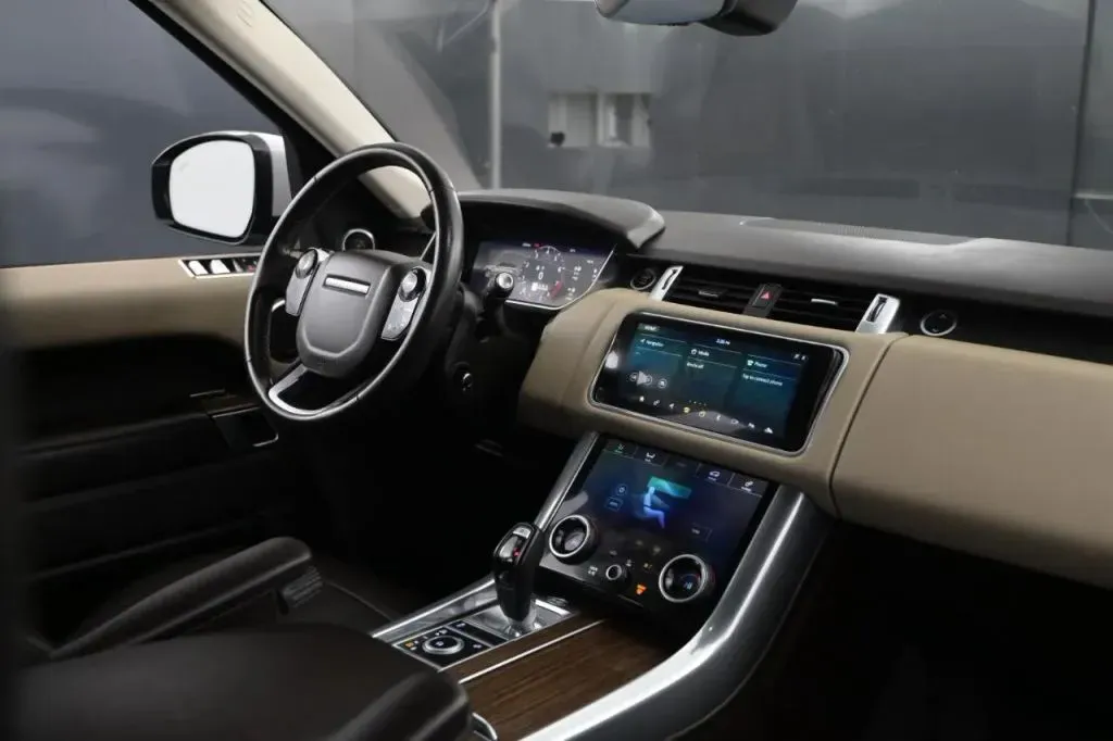 Land Rover Range Rover Sport photo 44