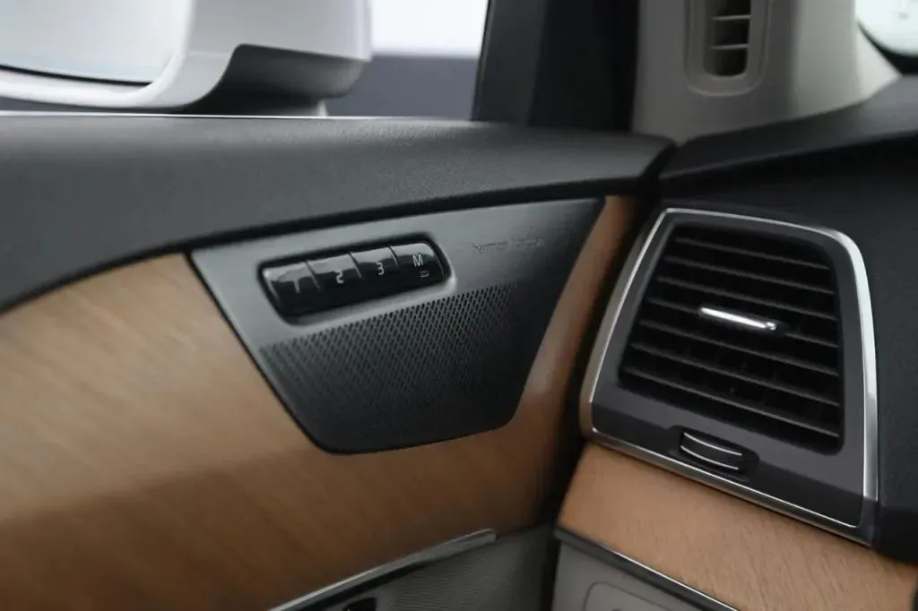 Volvo XC90 photo 30