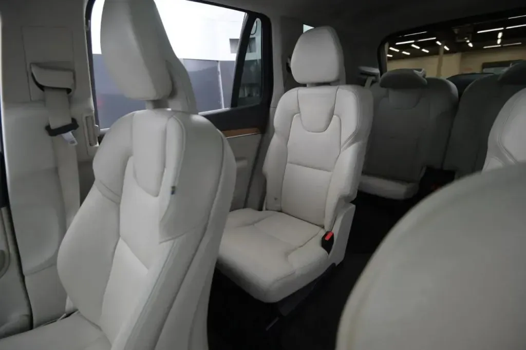 Volvo XC90 photo 43