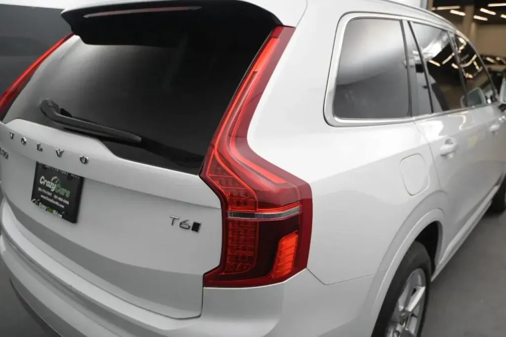 Volvo XC90 photo 16