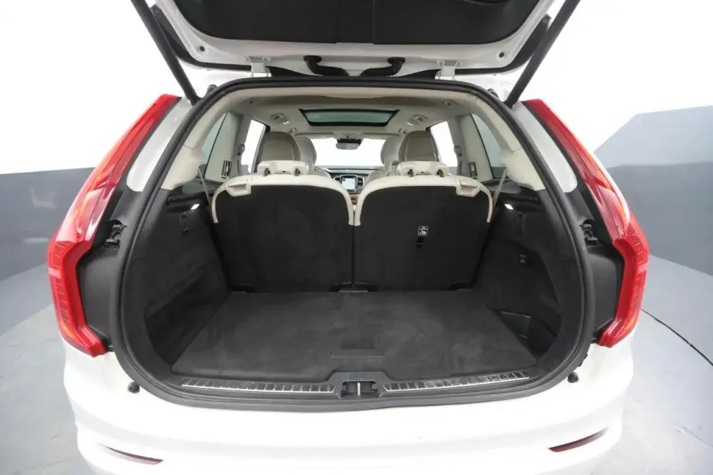 Volvo XC90 photo 47