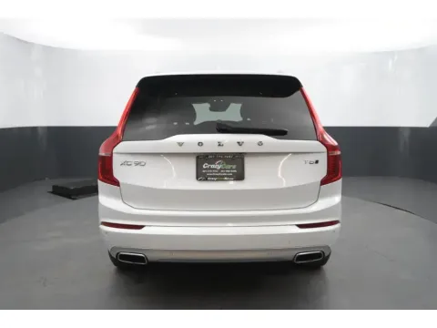 Another view of 2021 Volvo XC90 T6 Momentum Sport Utility 4D for sale in Hillside, NJ at Crazy Cars Hillside