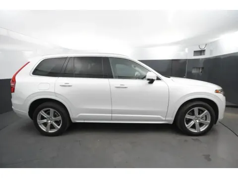 More photos of 2021 Volvo XC90 T6 Momentum Sport Utility 4D at Crazy Cars Hillside, NJ