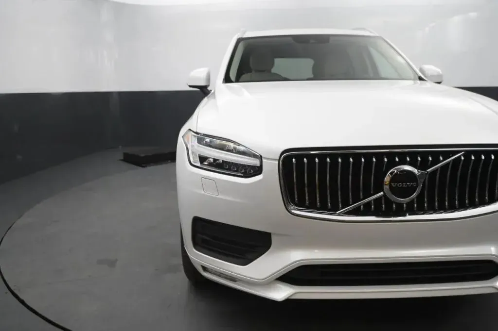 Volvo XC90 photo 7