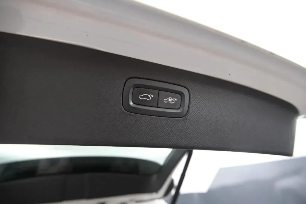Volvo XC90 photo 49