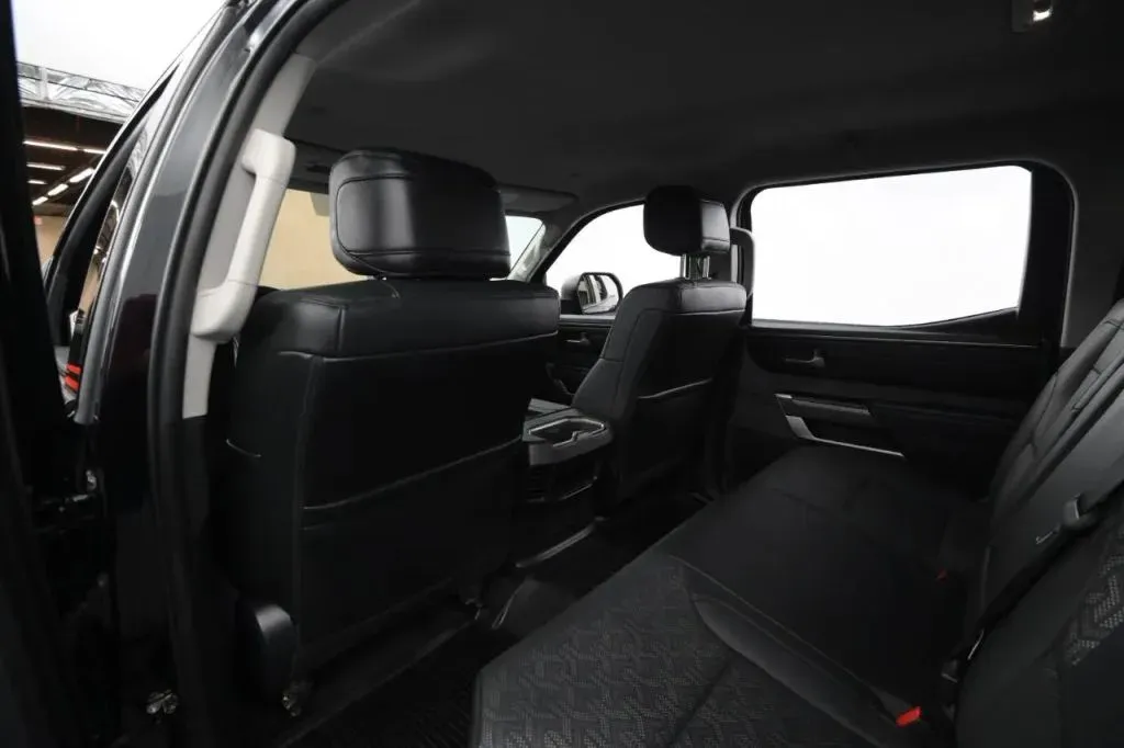 Toyota Tundra photo 48