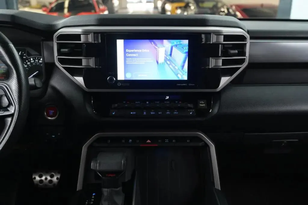 Toyota Tundra photo 34