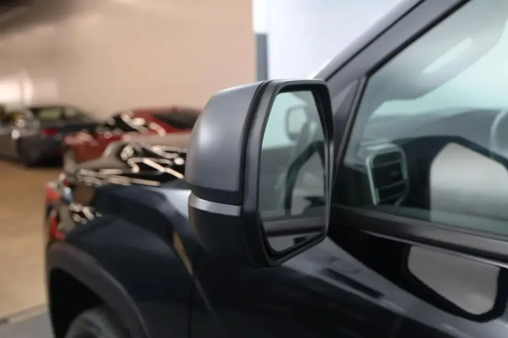 Toyota Tundra photo 14