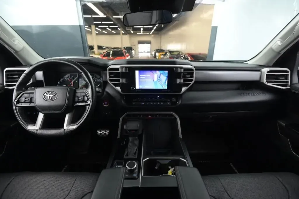 Toyota Tundra photo 33