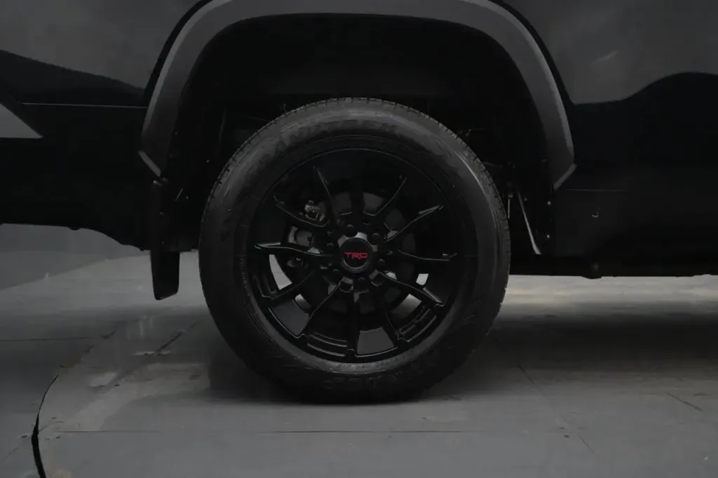 Toyota Tundra photo 22