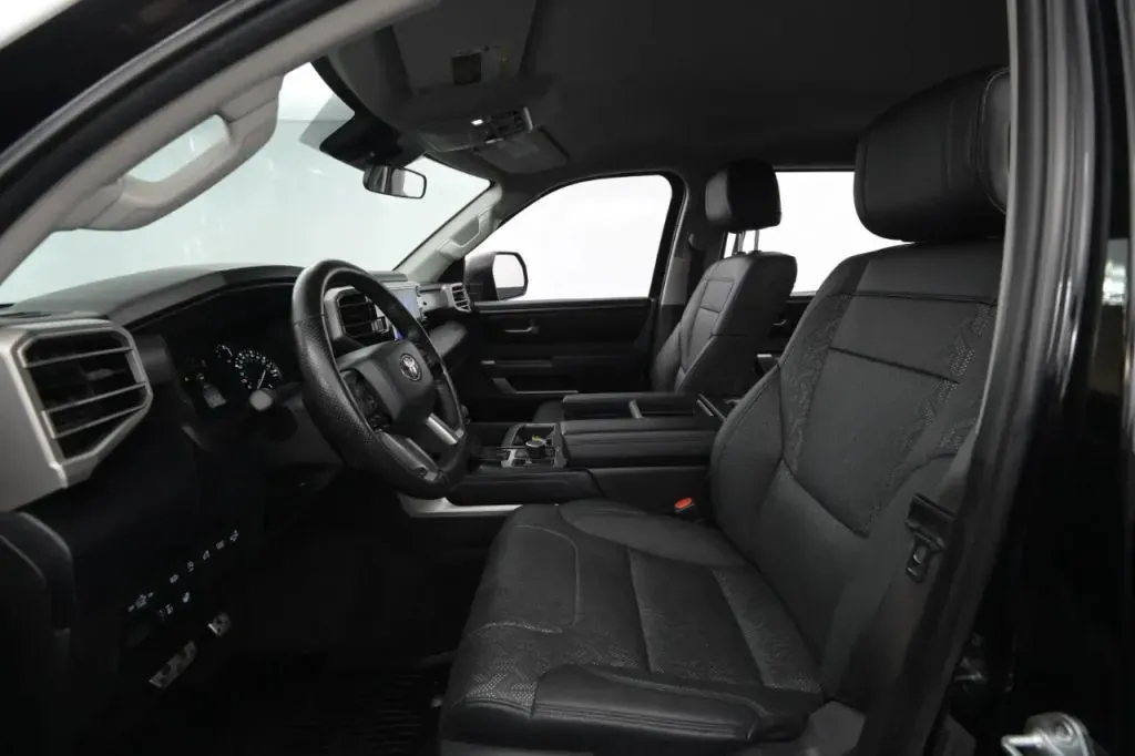 Toyota Tundra photo 42