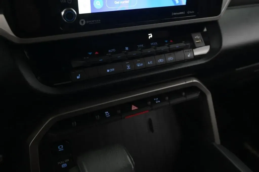 Toyota Tundra photo 27