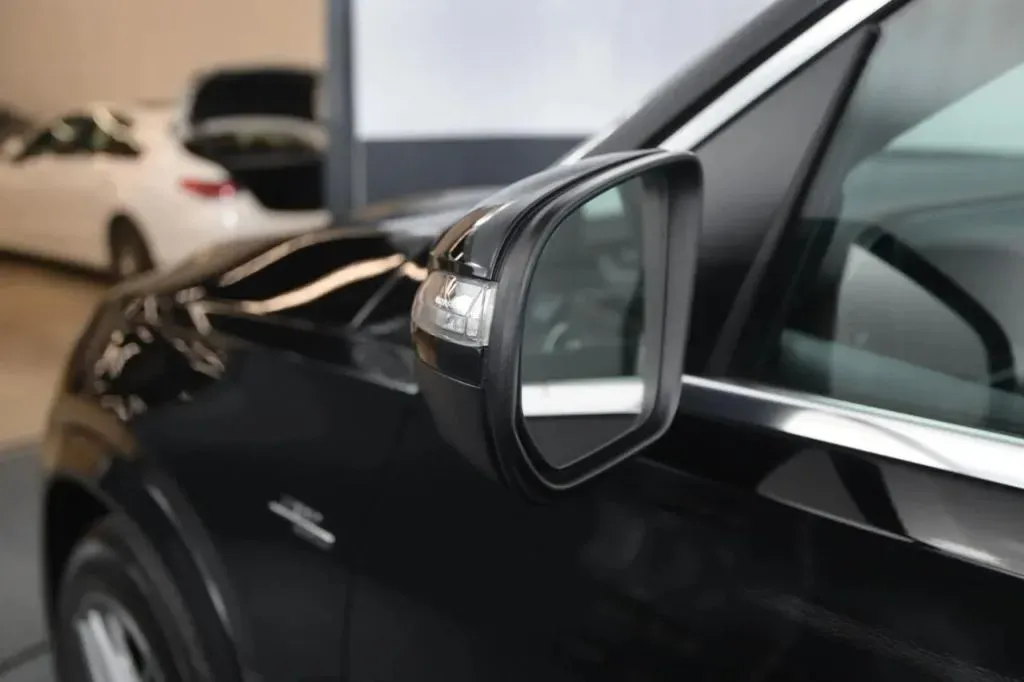 Mercedes-Benz GLE photo 14