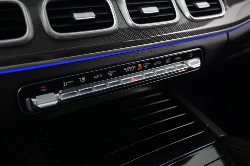 Mercedes-Benz GLE photo 39