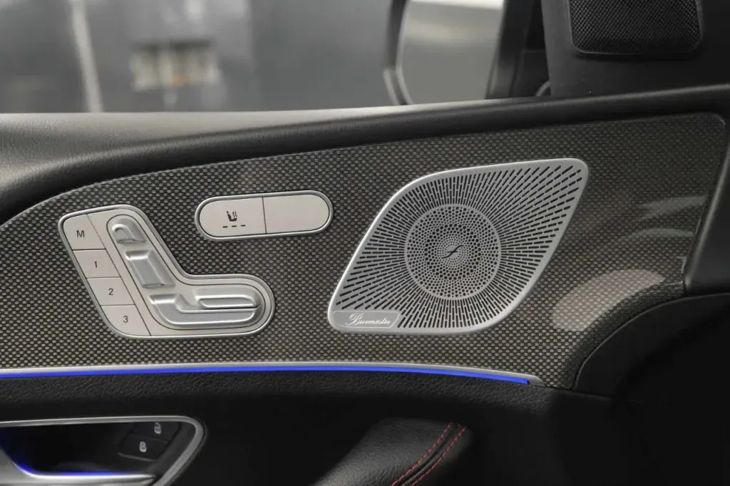 Mercedes-Benz GLE photo 35