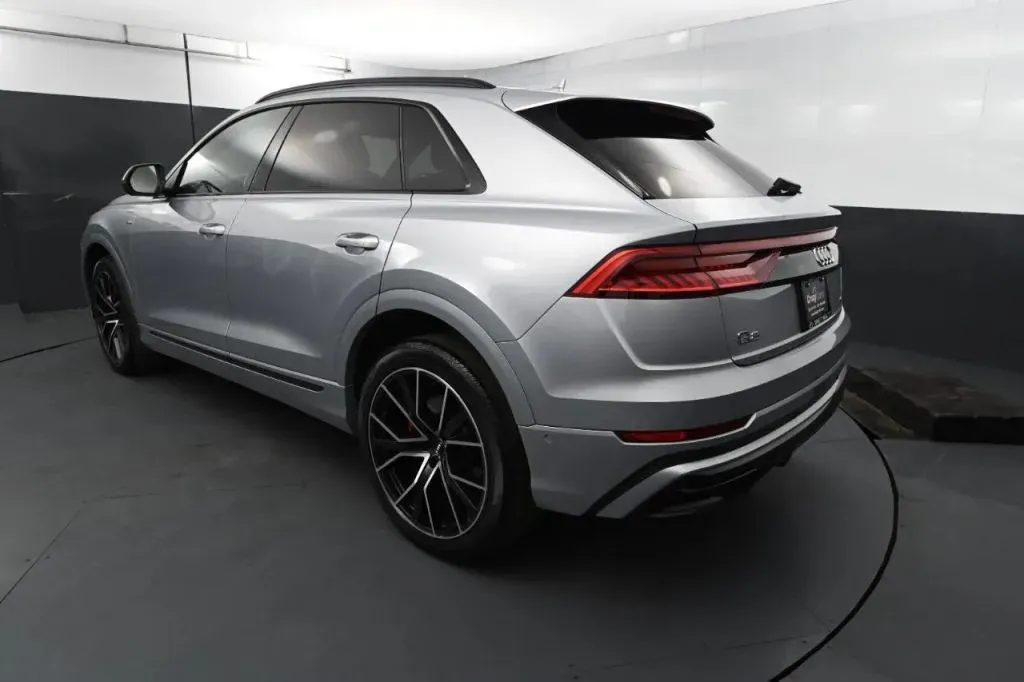 Audi Q8 photo 3