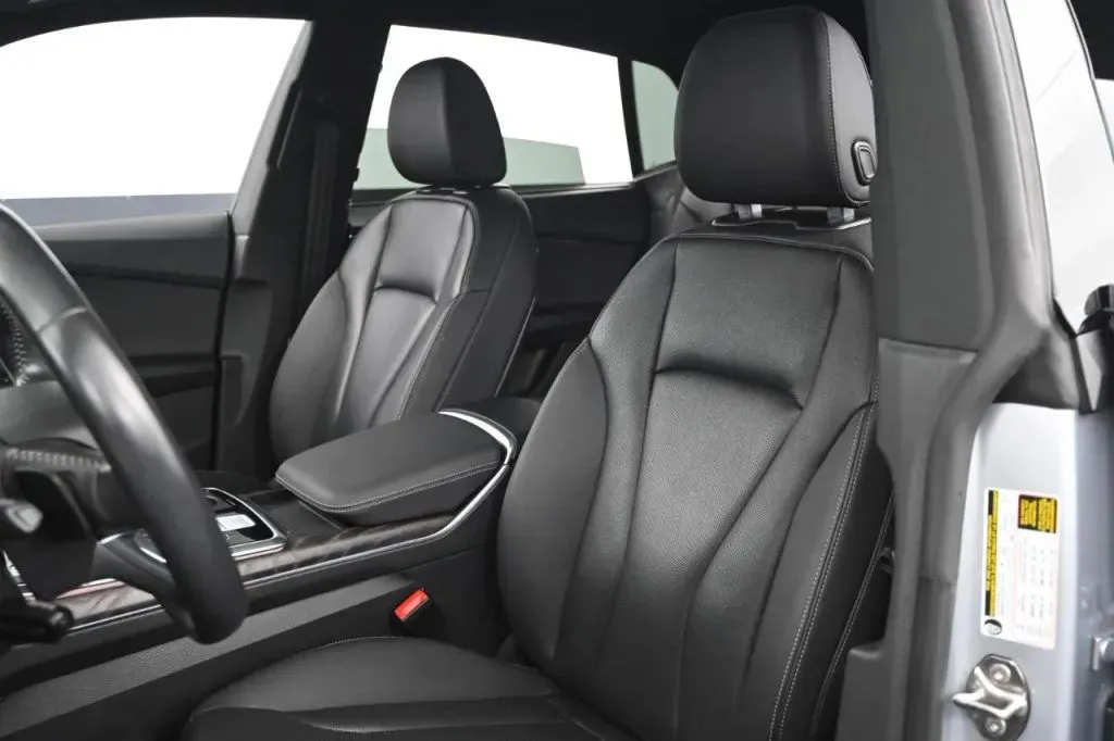 Audi Q8 photo 40