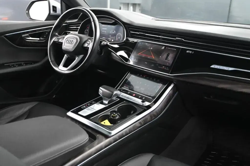 Audi Q8 photo 45