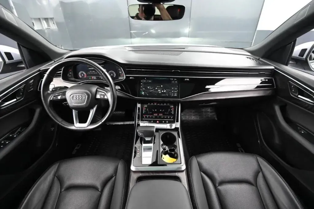Audi Q8 photo 20