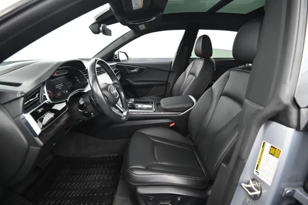 Audi Q8 photo 37