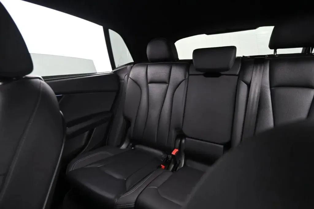 Audi Q8 photo 41